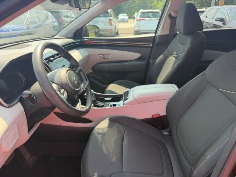 More photos of 2022 Hyundai Tucson SEL Sport Utility 4D at Gesner Auto, MA