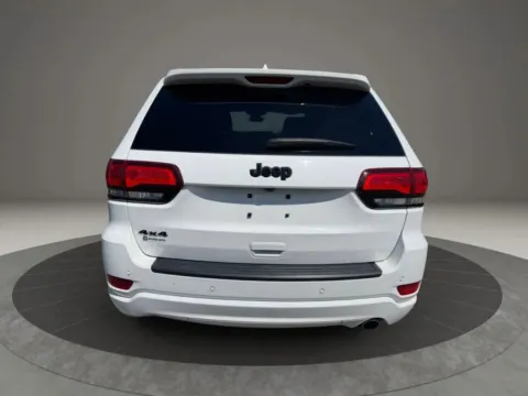 Another view of 2018 Jeep Grand Cherokee Altitude Sport Utility 4D for sale in Taunton, MA at Gesner Auto