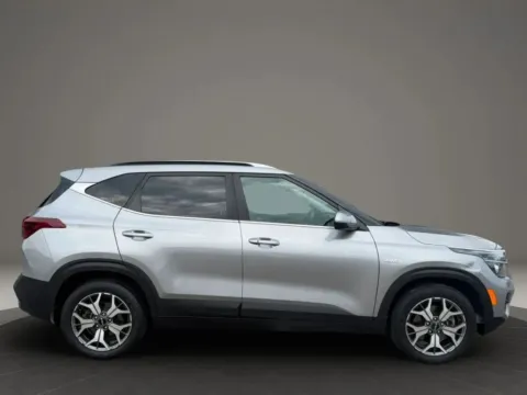 Photos of 2022 Kia Seltos EX Sport Utility 4D for sale in Taunton, MA at Gesner Auto