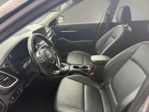 More photos of 2022 Kia Seltos EX Sport Utility 4D at Gesner Auto, MA