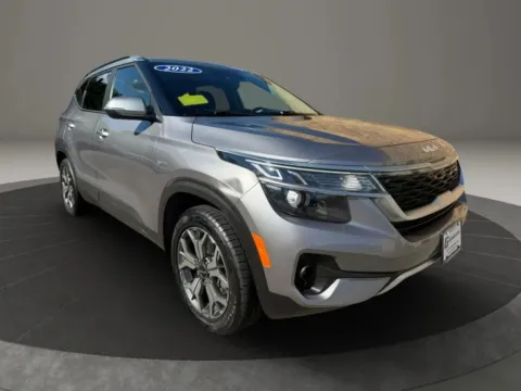 Photos of 2022 Kia Seltos EX Sport Utility 4D for sale in Taunton, MA at Gesner Auto