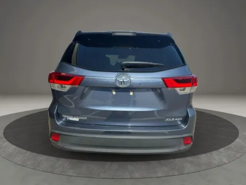 Another view of 2017 Toyota Highlander XLE Sport Utility 4D for sale in Taunton, MA at Gesner Auto