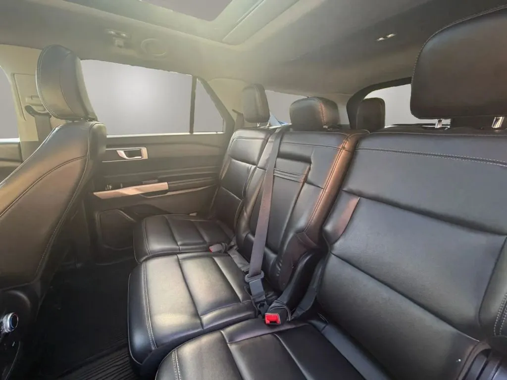 2022 Ford Explorer XLT - Photo 23