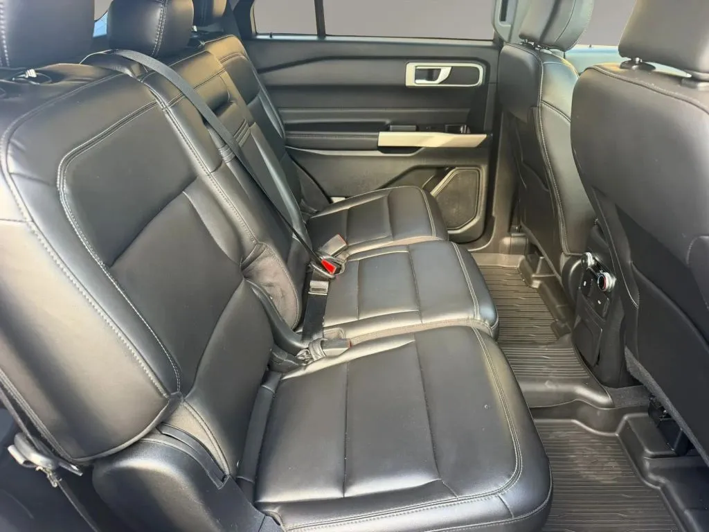 2022 Ford Explorer XLT - Photo 11