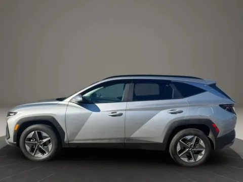 More photos of 2025 Hyundai Tucson SEL Convenience Sport Utility 4D at Gesner Auto, MA