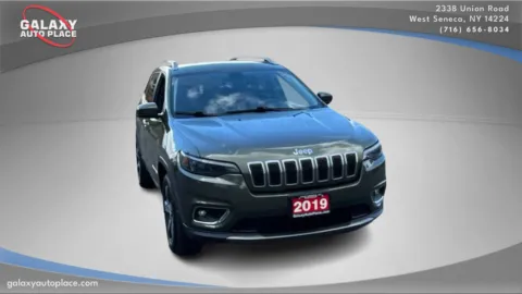 Another view of 2019 Jeep Cherokee Limited for sale in West Seneca, NY at Galaxy Auto Place