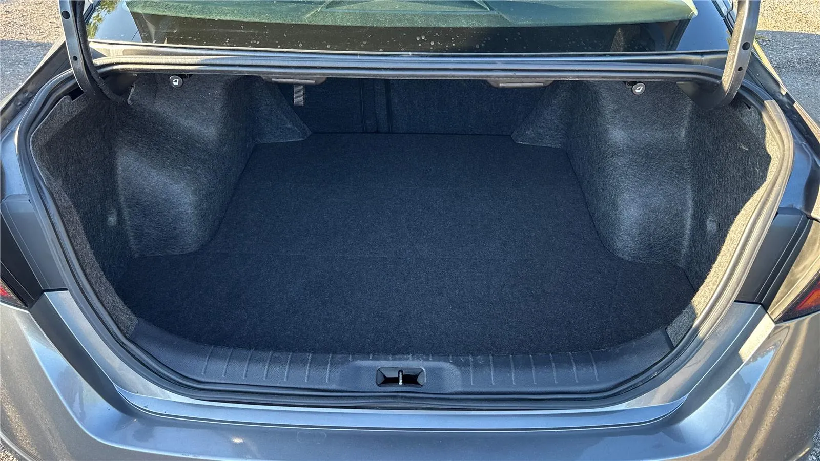 2023 Nissan Altima SV - Photo 12