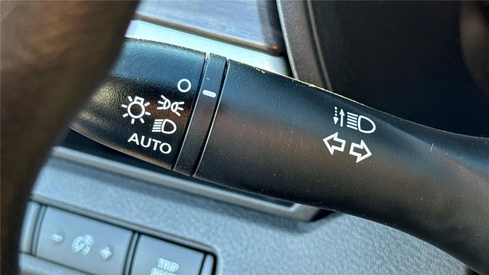 2023 Nissan Altima SV - Photo 17