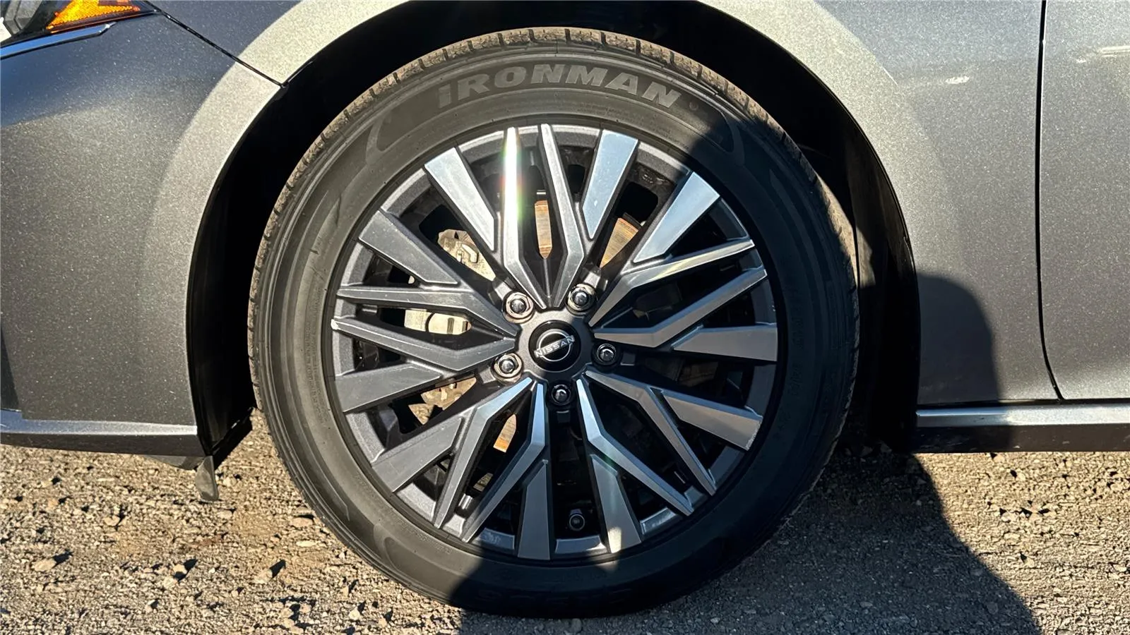 2023 Nissan Altima SV - Photo 24