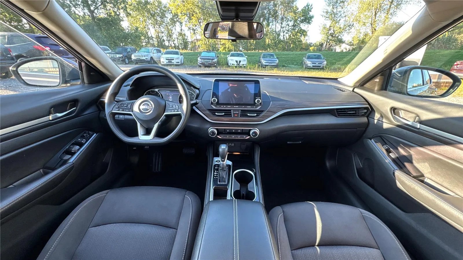 2023 Nissan Altima SV - Photo 25