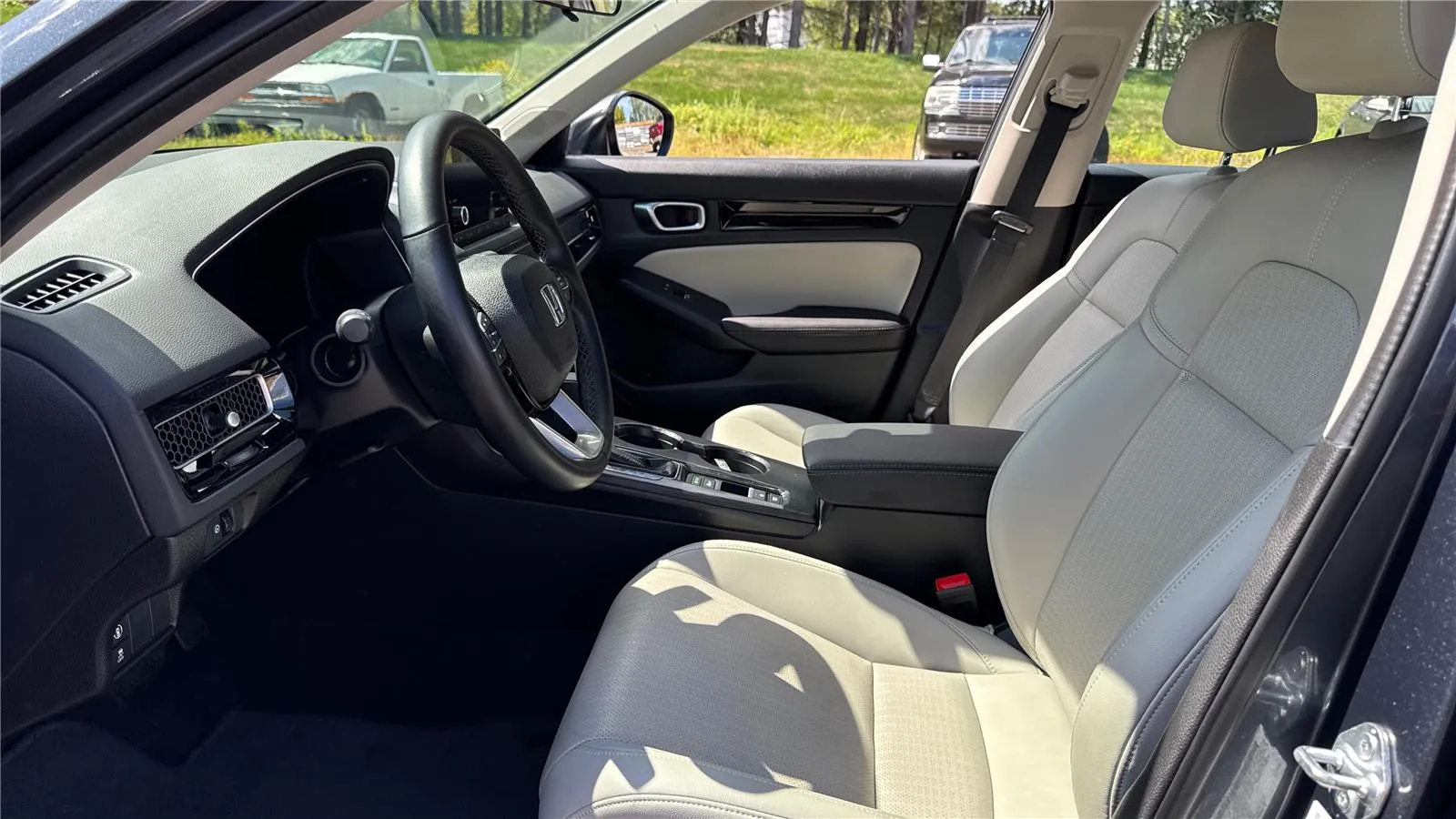 2023 Honda Civic Hatchback EX-L - Photo 10