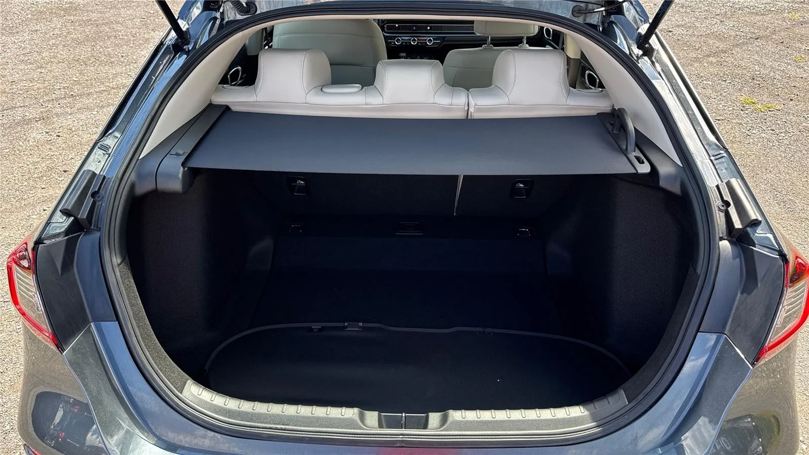 2023 Honda Civic Hatchback EX-L - Photo 12