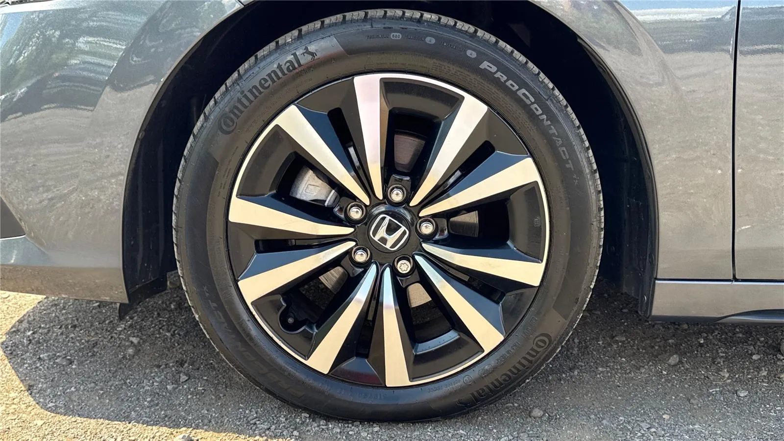 2023 Honda Civic Hatchback EX-L - Photo 25