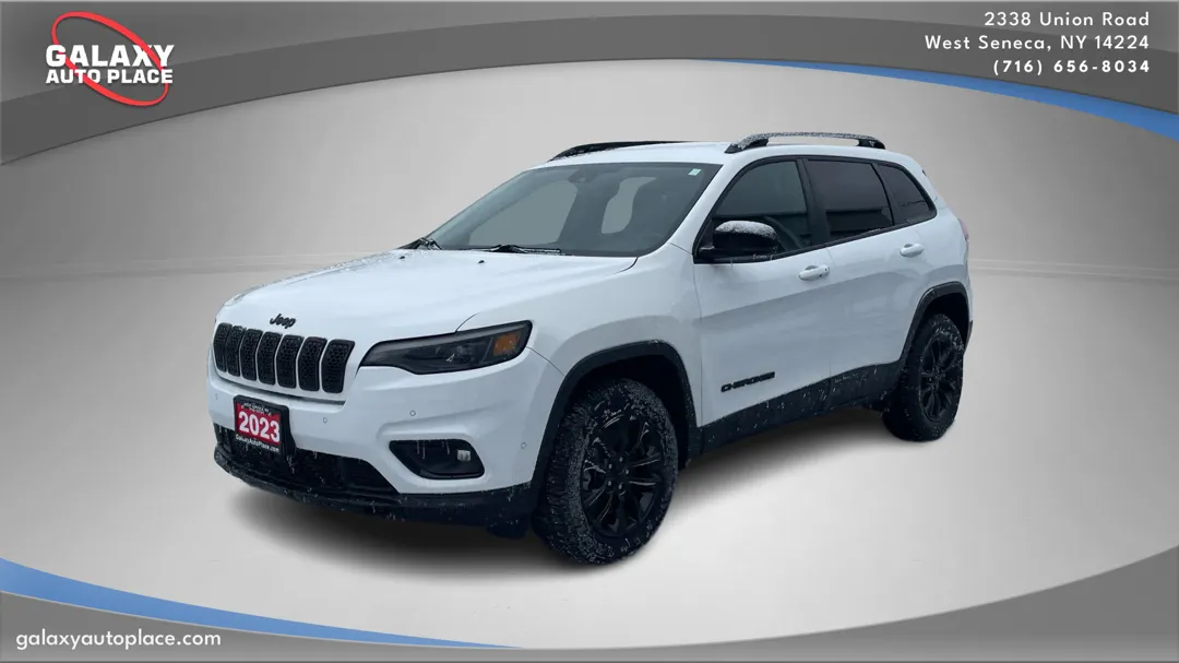 White 2023 Jeep Cherokee Altitude Lux for sale in West Seneca, NY