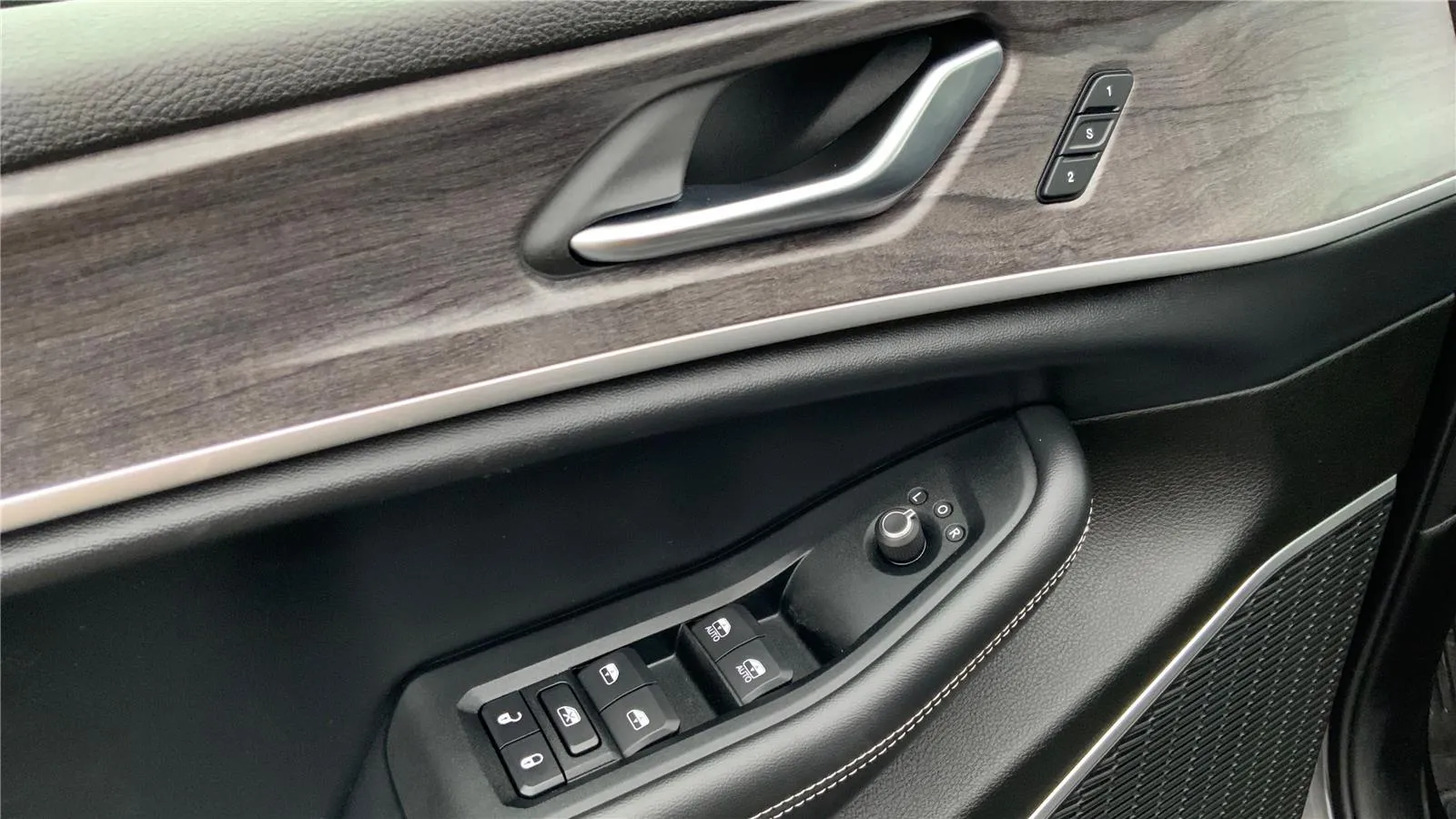 2022 Jeep Grand Cherokee L Limited - Photo 21