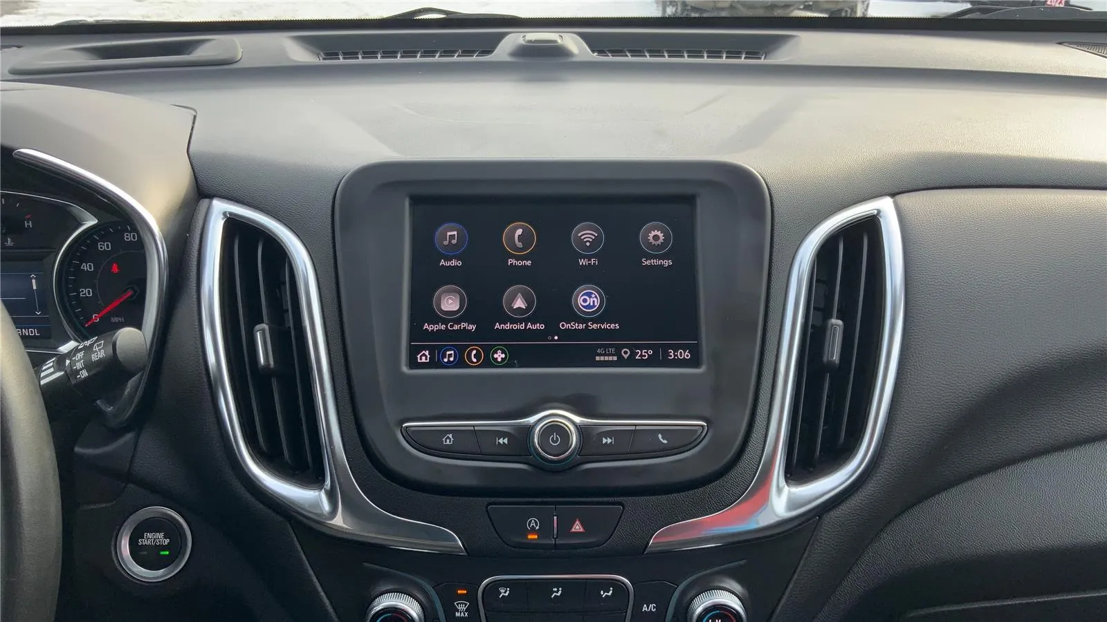 2024 Chevrolet Equinox LT - Photo 13