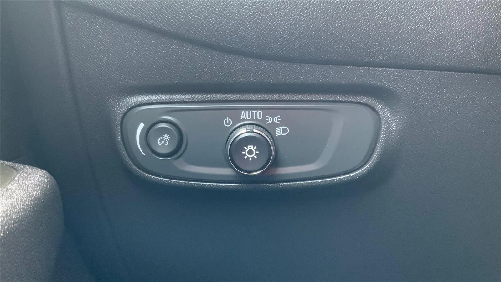 2024 Chevrolet Equinox LT - Photo 17