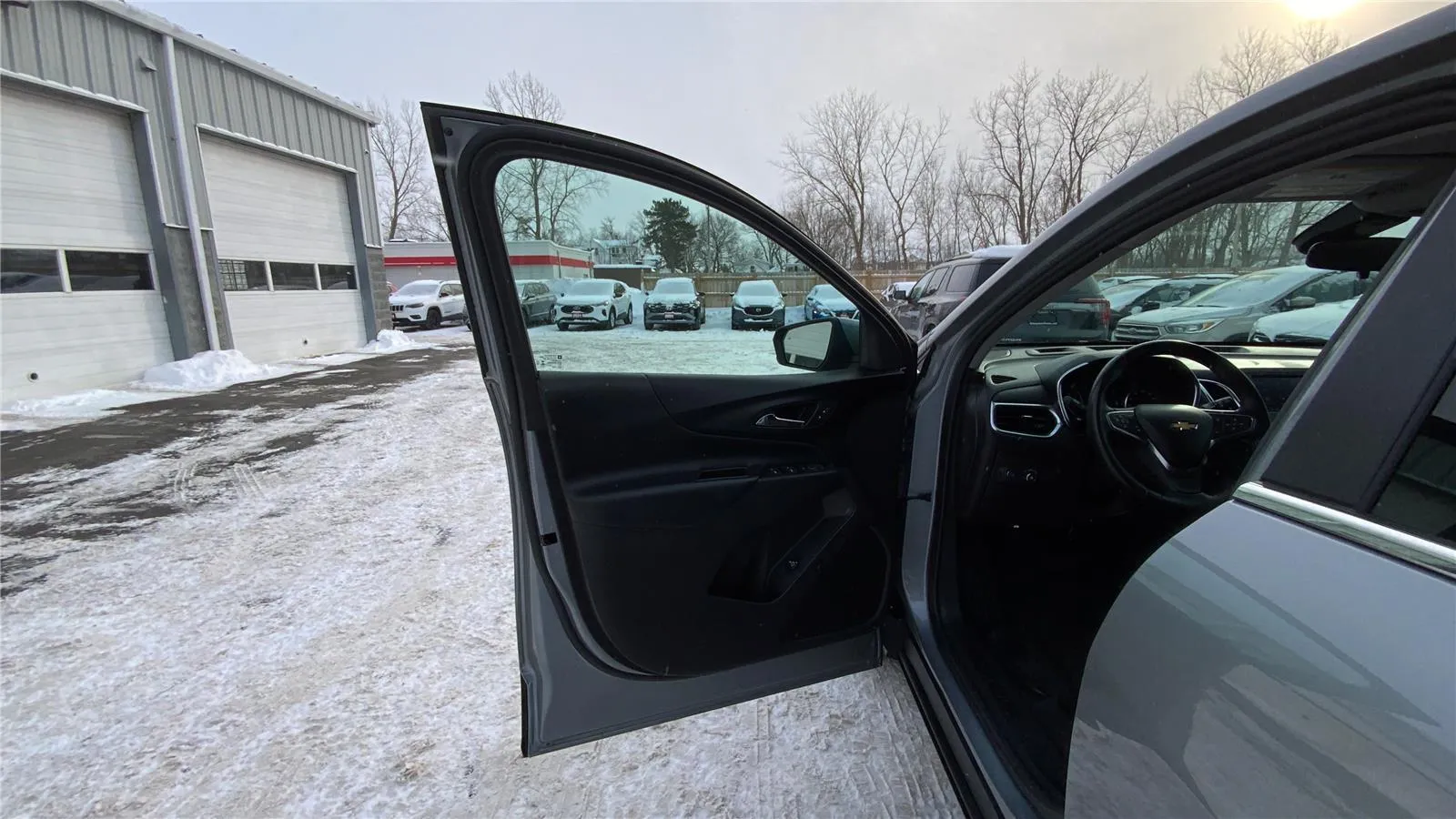 2024 Chevrolet Equinox LT - Photo 20