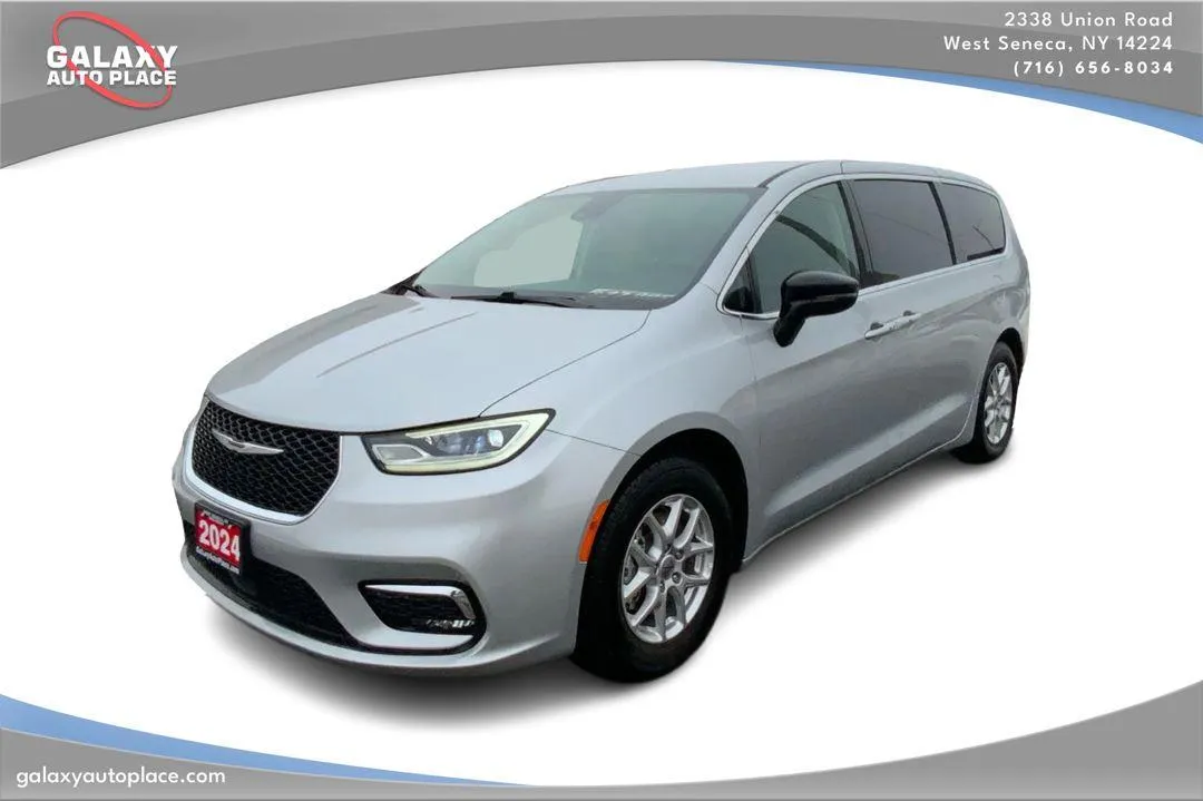 Silver 2024 Chrysler Pacifica Touring L for sale in West Seneca, NY