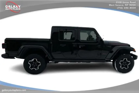 More photos of 2020 Jeep Gladiator Rubicon at Galaxy Auto Place, NY