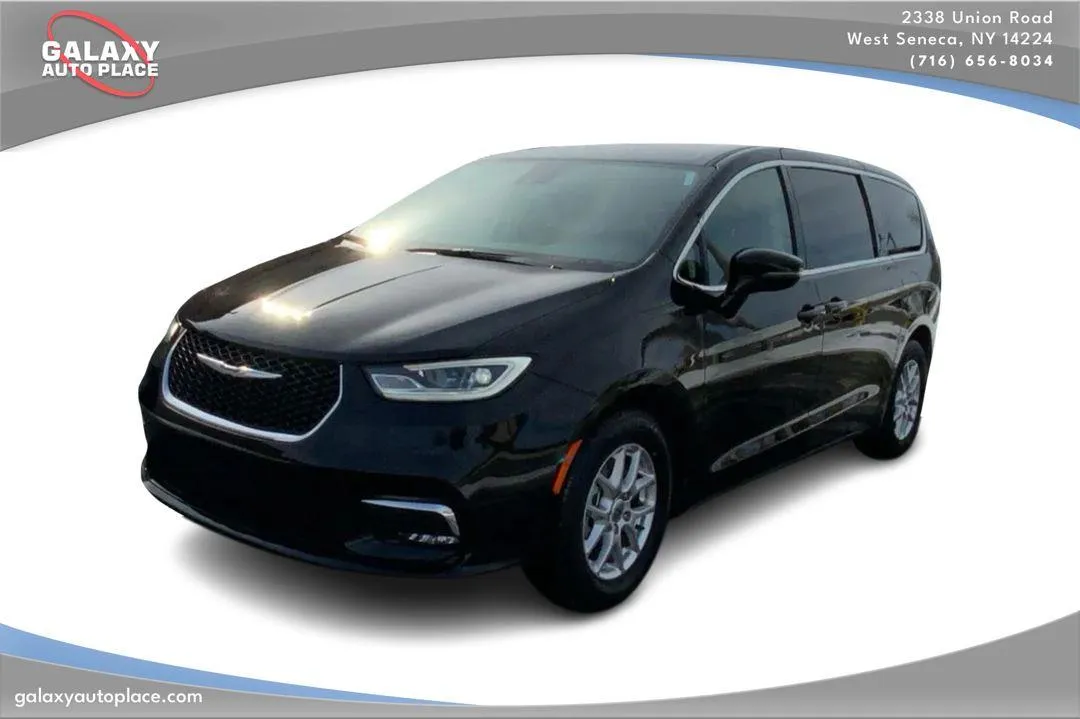 Black 2024 Chrysler Pacifica Touring L for sale in West Seneca, NY