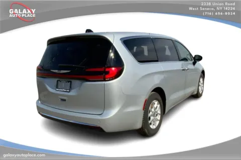 More photos of 2024 Chrysler Pacifica Touring L at Galaxy Auto Place, NY
