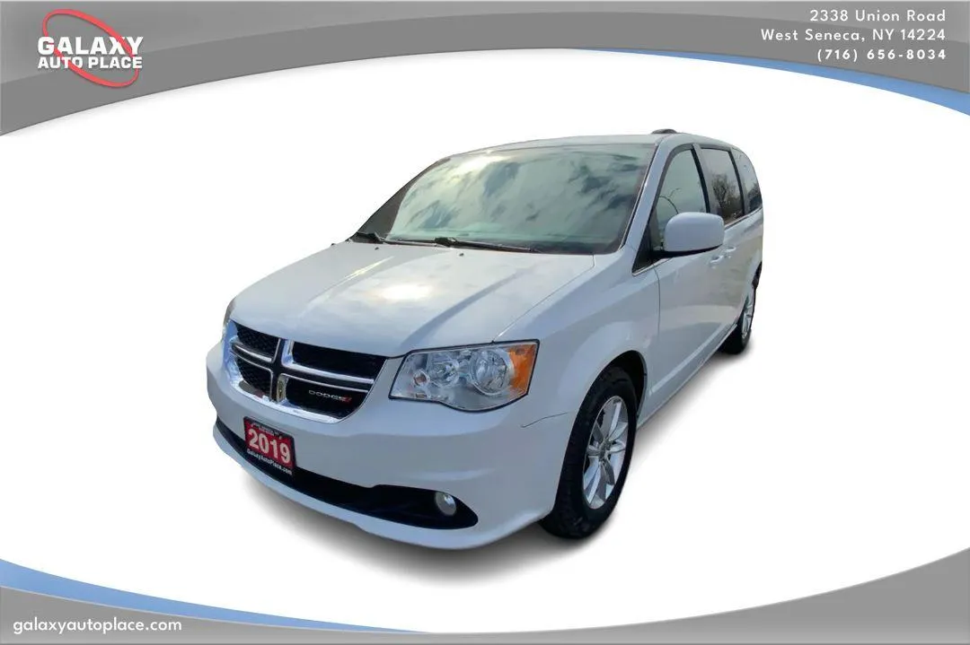 White 2019 Dodge Grand Caravan SXT for sale in West Seneca, NY
