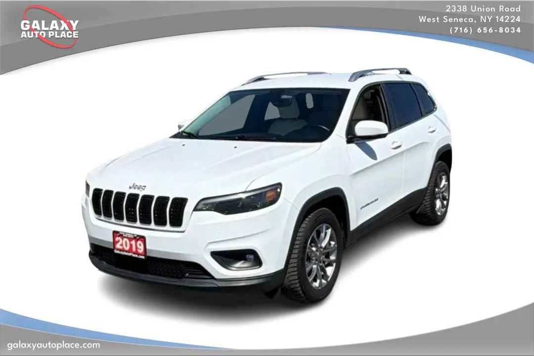 White 2019 Jeep Cherokee Latitude Plus for sale in West Seneca, NY