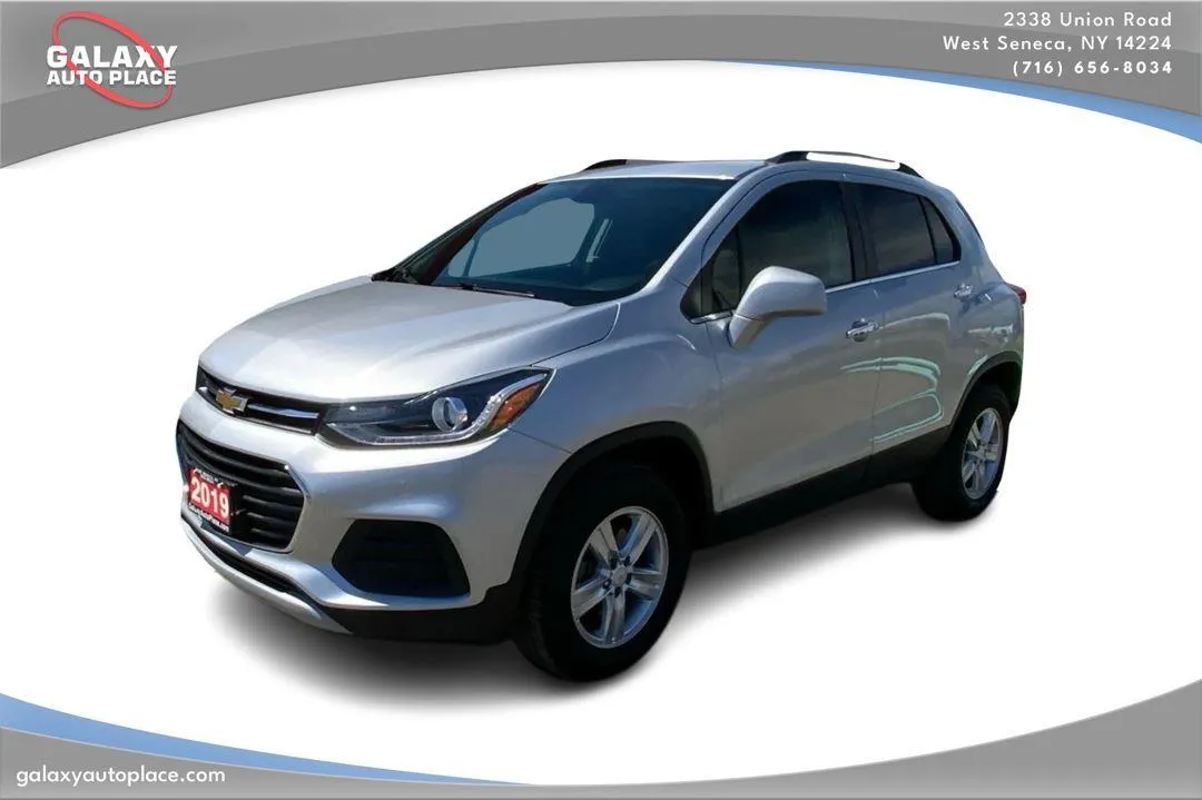 Silver 2019 Chevrolet Trax LT for sale in West Seneca, NY