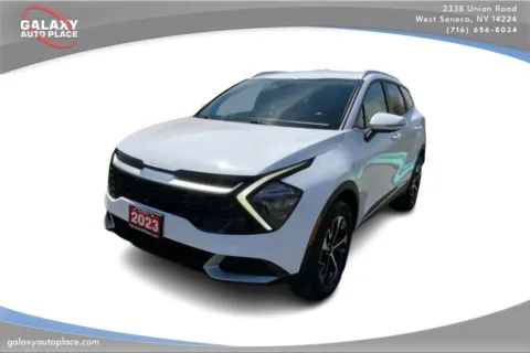 White 2023 Kia Sportage EX for sale in West Seneca, NY