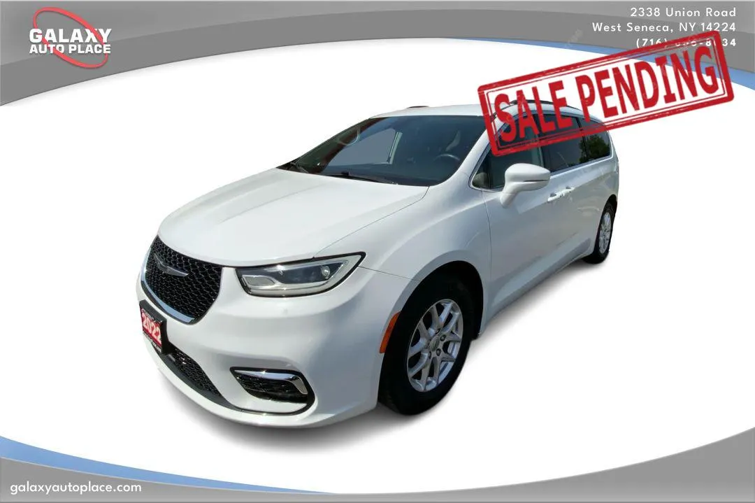 2022 Chrysler Pacifica Touring L for sale in West Seneca, NY