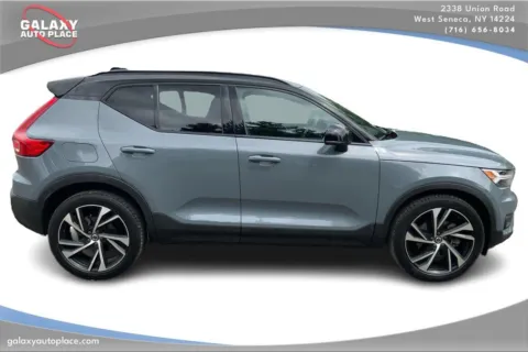 More photos of 2022 Volvo XC40 R-Design at Galaxy Auto Place, NY