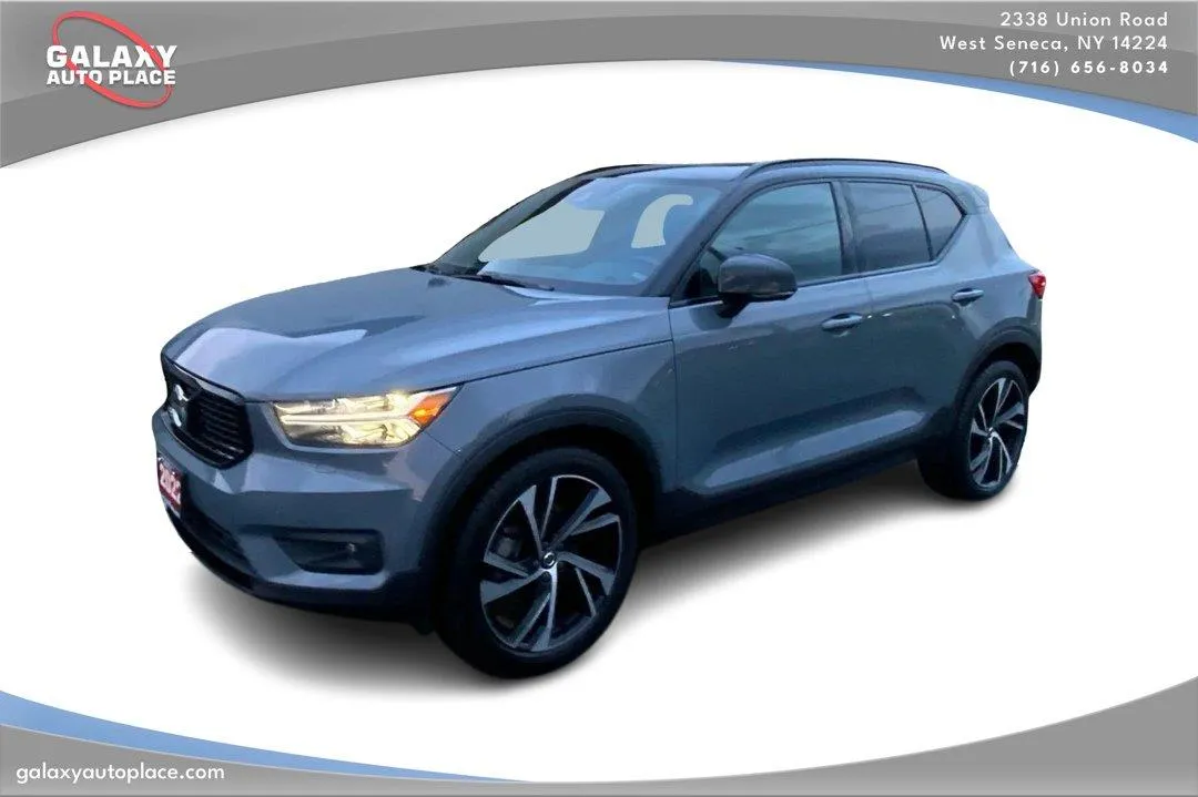 Gray 2022 Volvo XC40 R-Design for sale in West Seneca, NY
