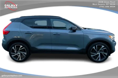 More photos of 2022 Volvo XC40 R-Design at Galaxy Auto Place, NY