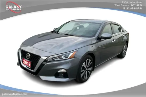 Gray 2019 Nissan Altima 2.5 SV for sale in West Seneca, NY
