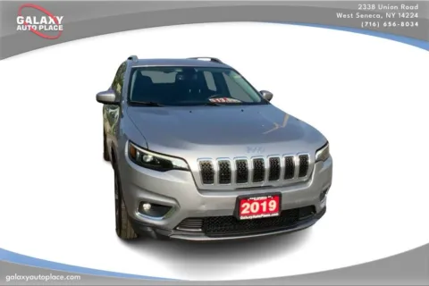 Another view of 2019 Jeep Cherokee Limited for sale in West Seneca, NY at Galaxy Auto Place