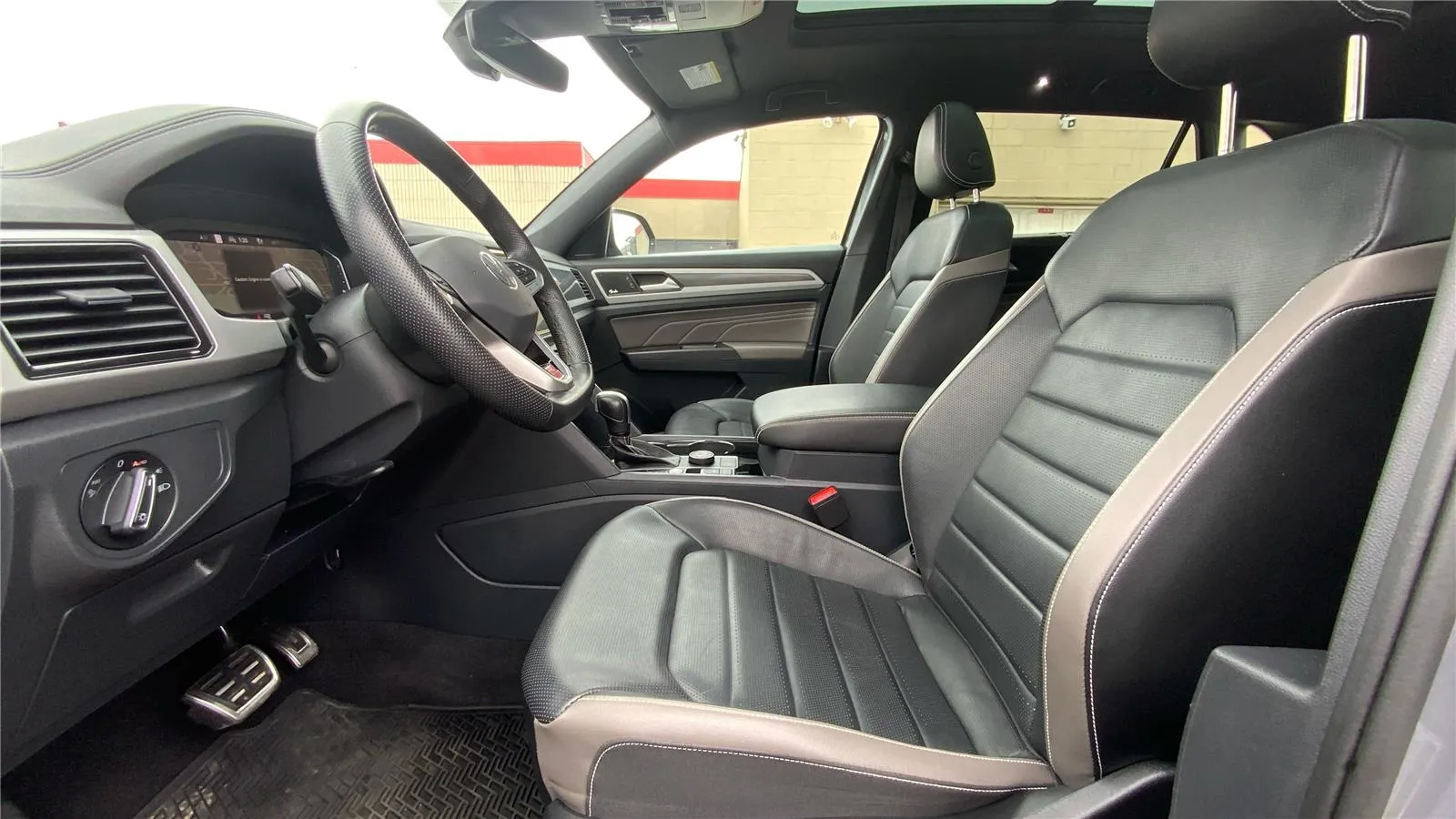 2023 Volkswagen Atlas Cross Sport SEL R-Line Black - Photo 10