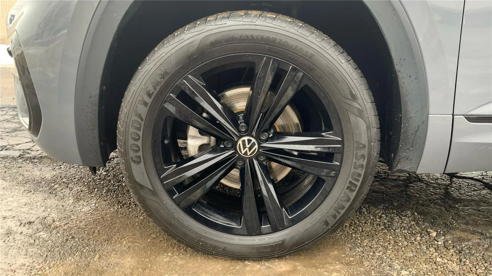 2023 Volkswagen Atlas Cross Sport SEL R-Line Black - Photo 26