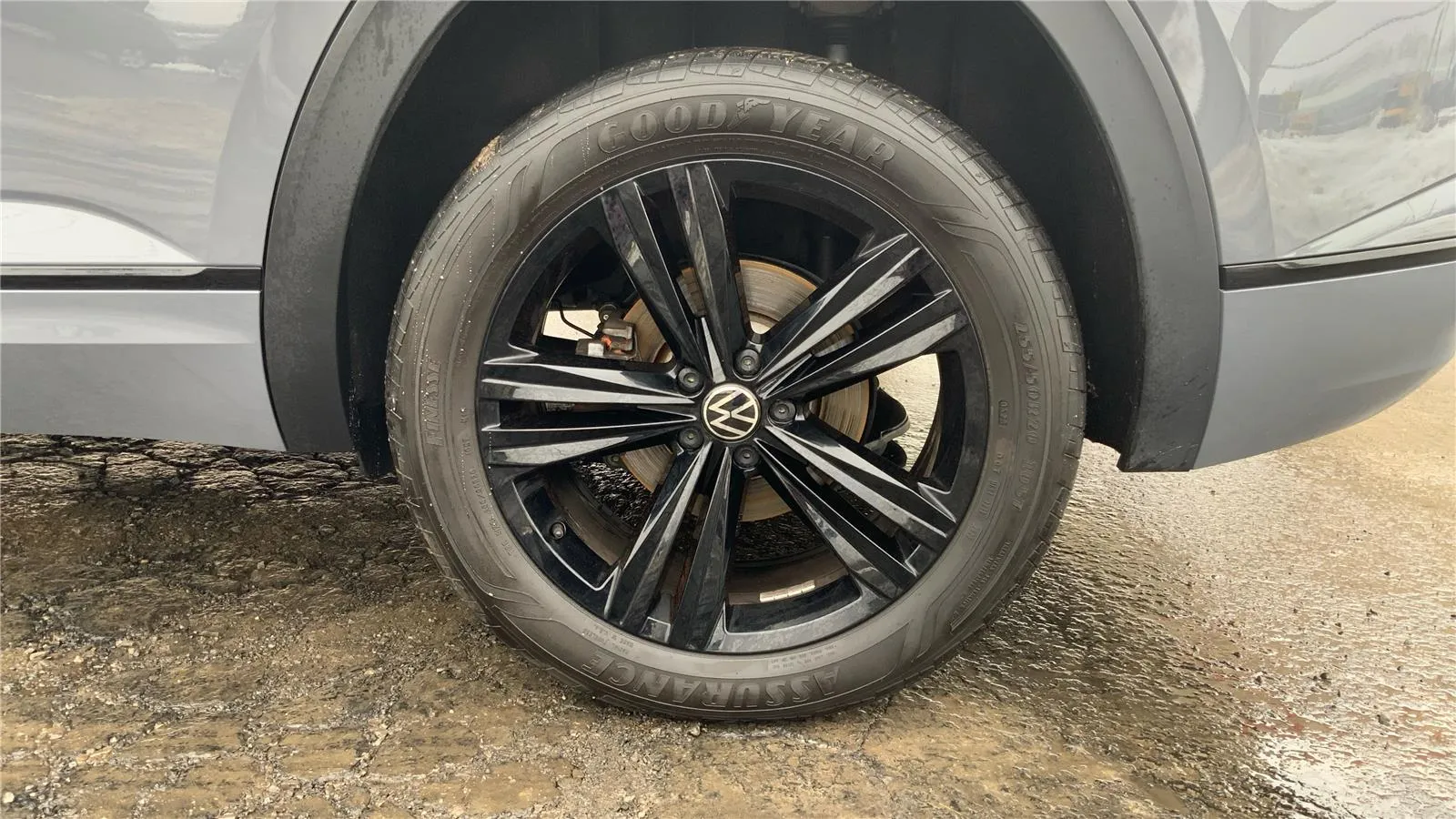 2023 Volkswagen Atlas Cross Sport SEL R-Line Black - Photo 30