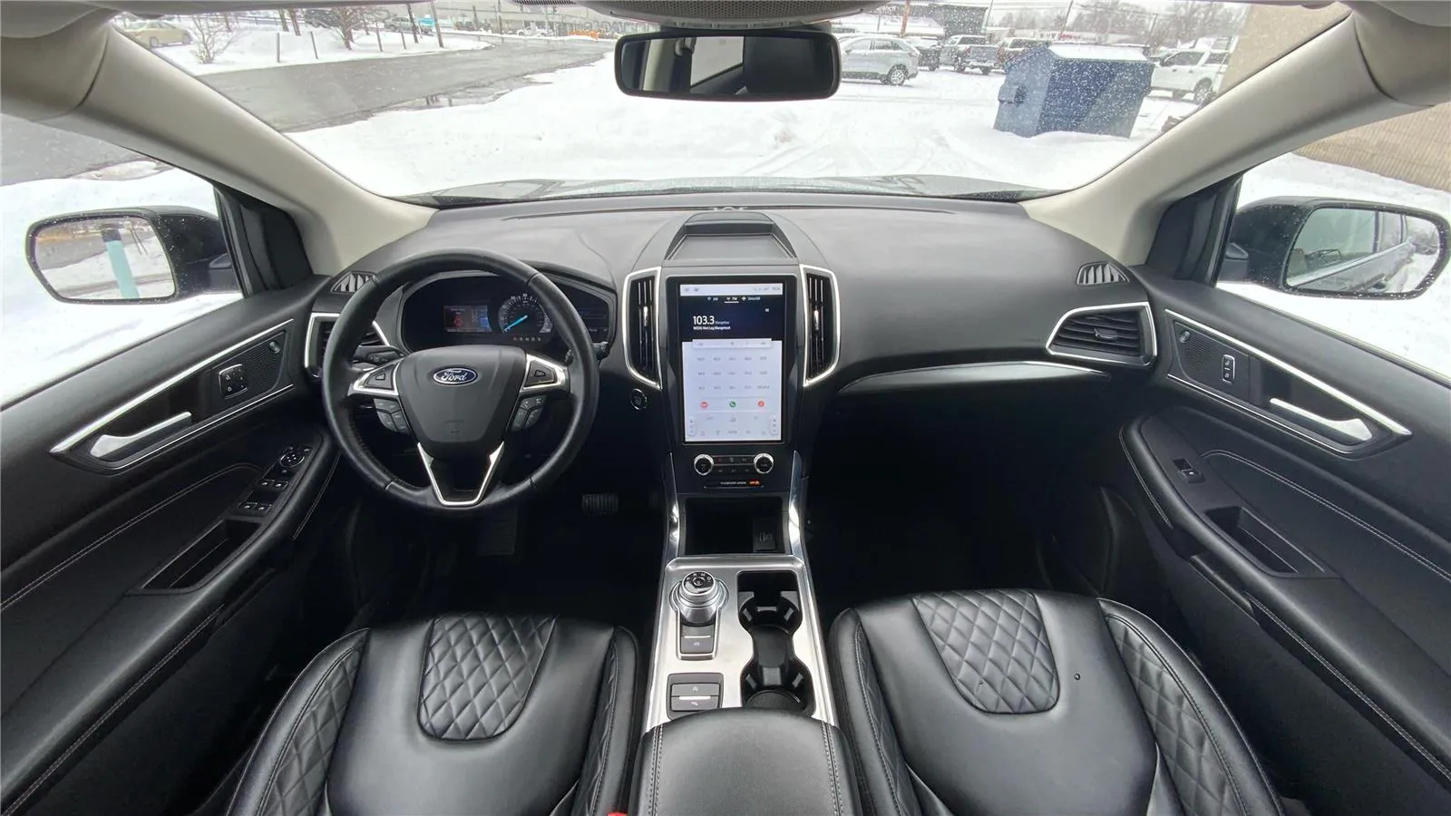 2023 Ford Edge Titanium - Photo 32