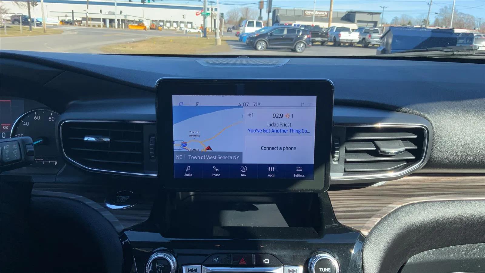 2022 Ford Explorer Limited - Photo 13