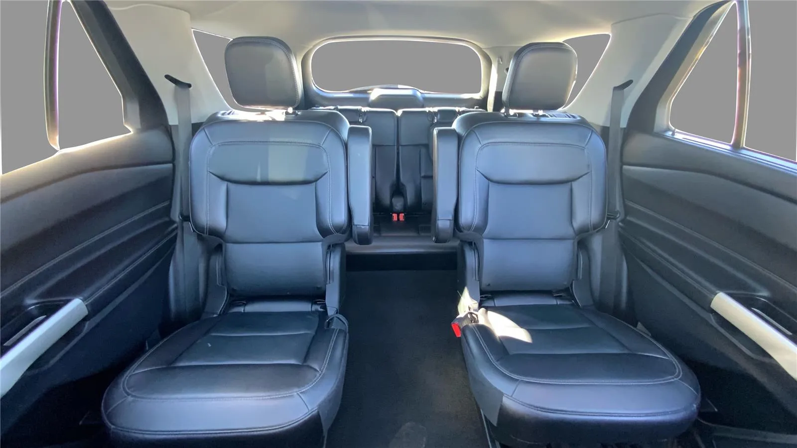 2022 Ford Explorer Limited - Photo 14