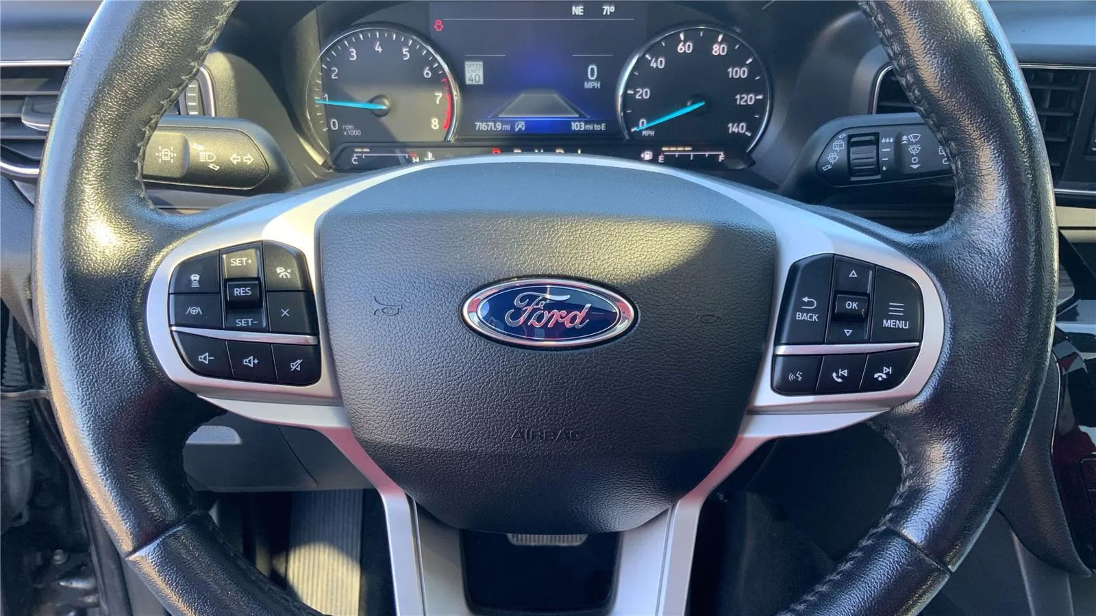 2022 Ford Explorer Limited - Photo 16
