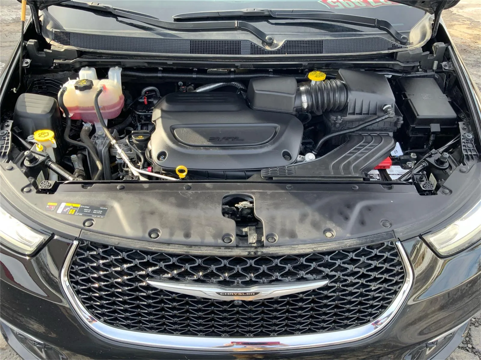 2024 Chrysler Pacifica Touring L - Photo 23