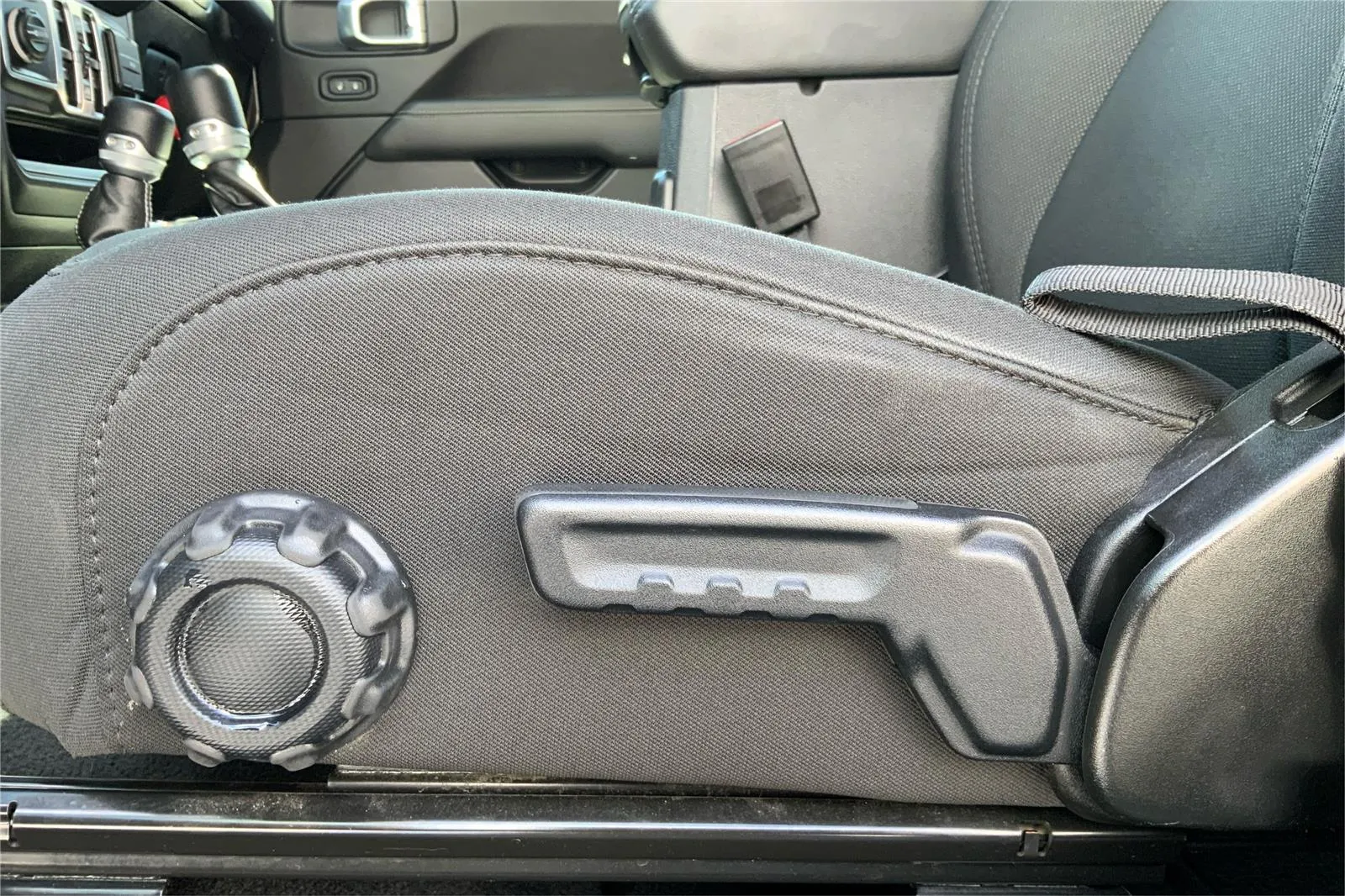 2023 Jeep Wrangler 4-Door Sahara - Photo 19