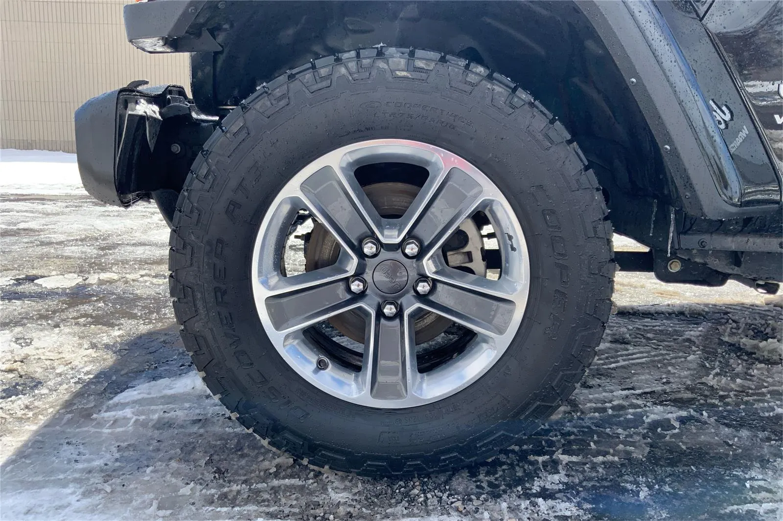 2023 Jeep Wrangler 4-Door Sahara - Photo 24