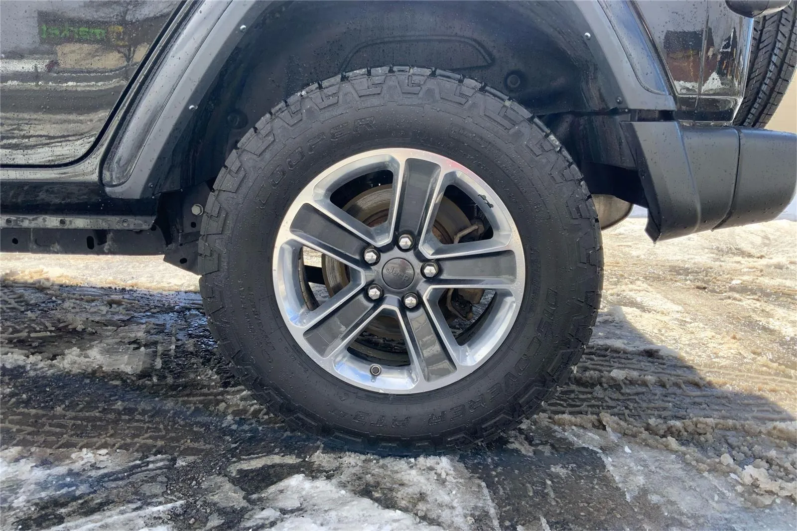 2023 Jeep Wrangler 4-Door Sahara - Photo 28