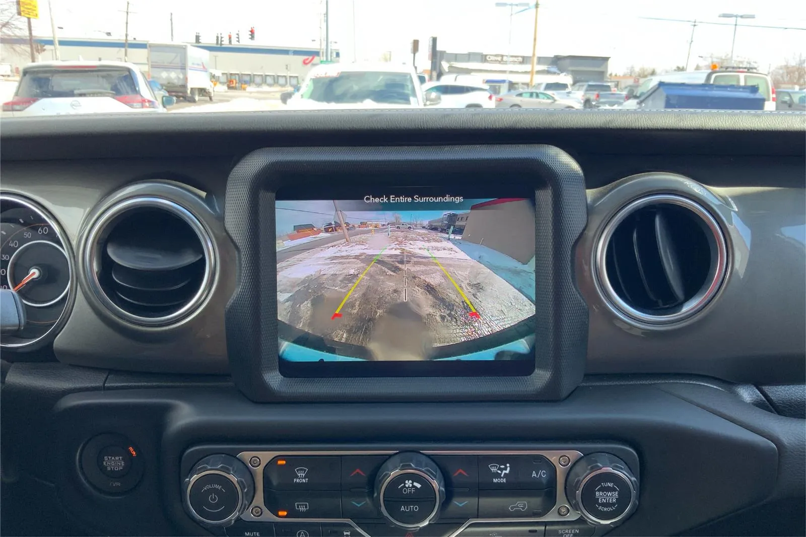 2023 Jeep Wrangler 4-Door Sahara - Photo 32