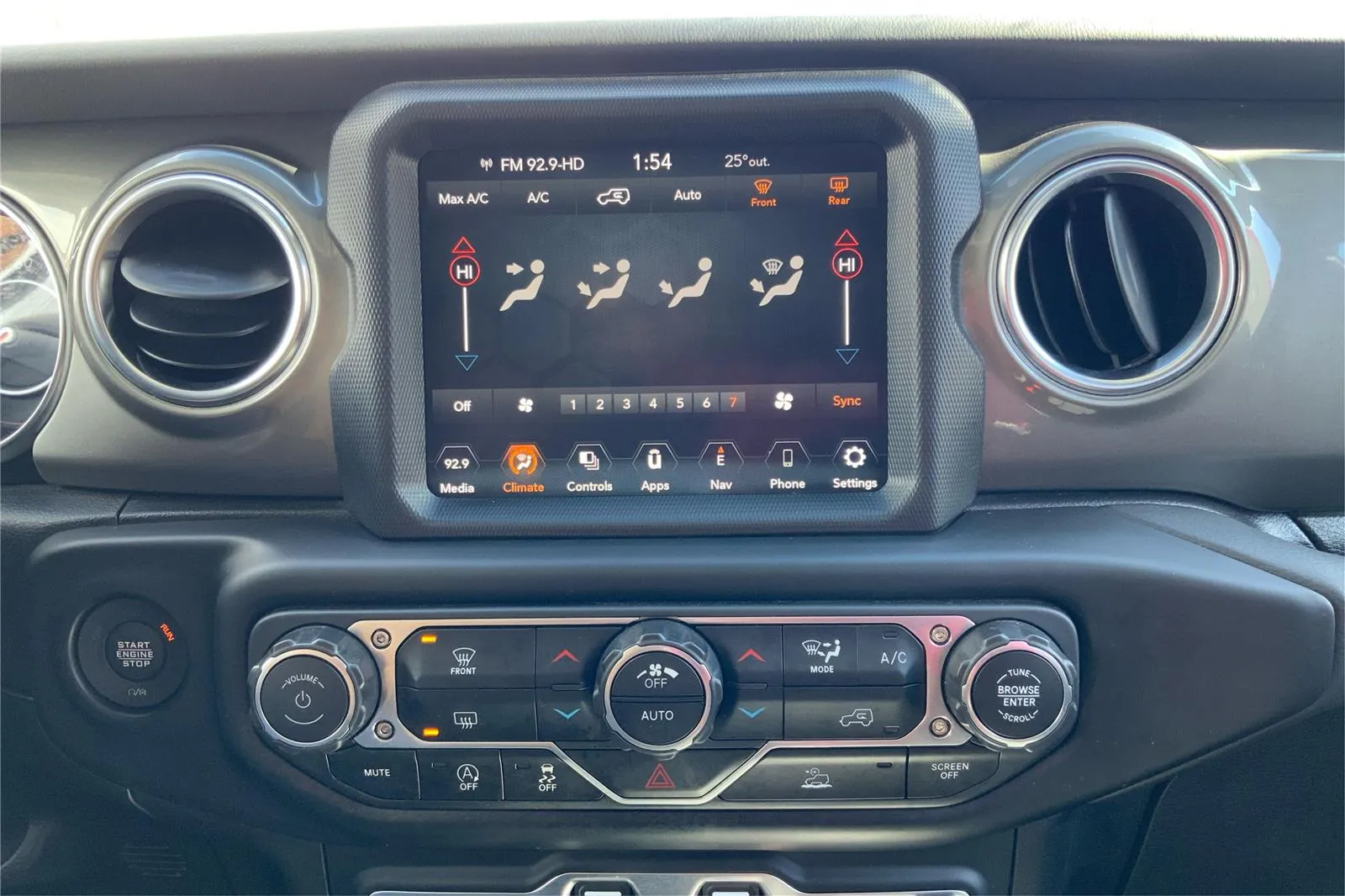 2023 Jeep Wrangler 4-Door Sahara - Photo 33