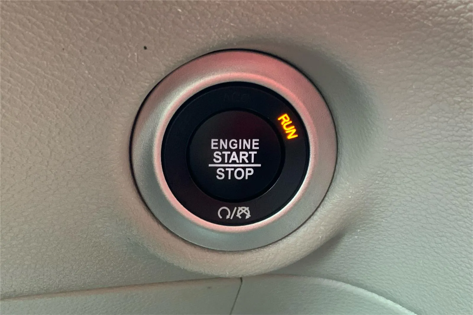 2024 Chrysler Pacifica Touring L - Photo 35